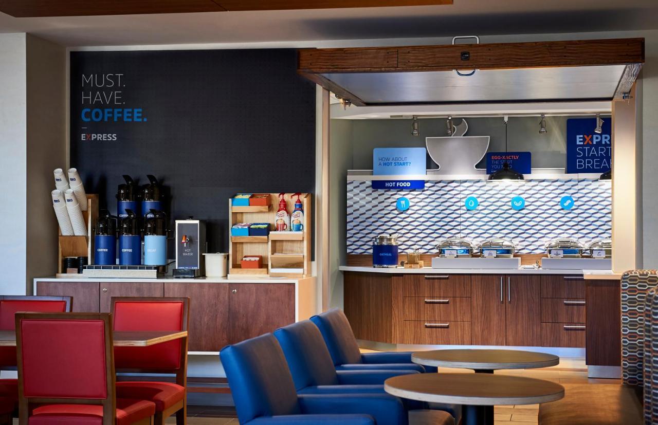 Holiday Inn Express Tallahassee-University Central By Ihg المظهر الخارجي الصورة